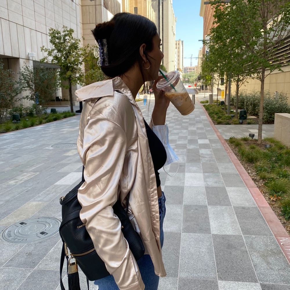 Meet your Posher, Sahar